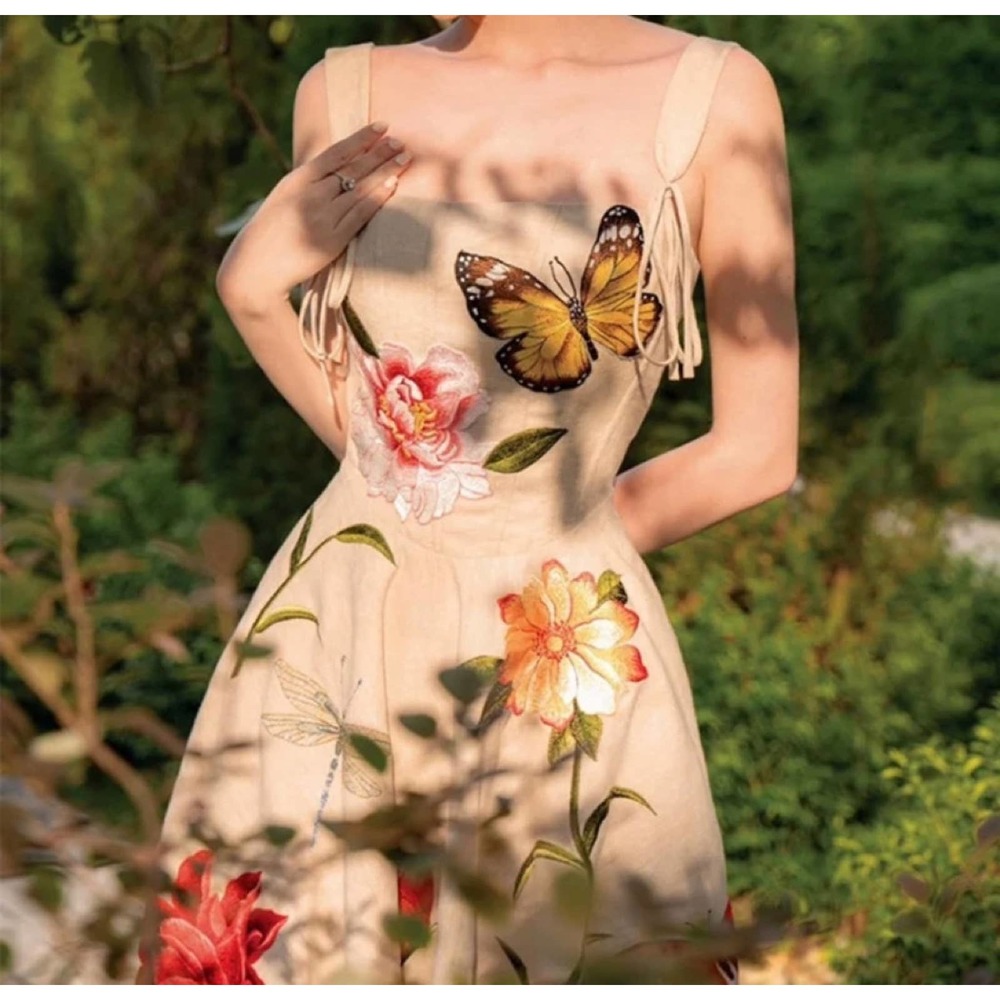 NWT * A-Line Embroidered Midi Spring/Summer Dress - Picture 3 of 5